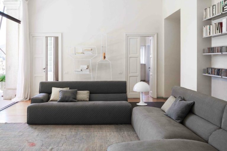 5 Tips In Searching The Perfect Couch For Living Room